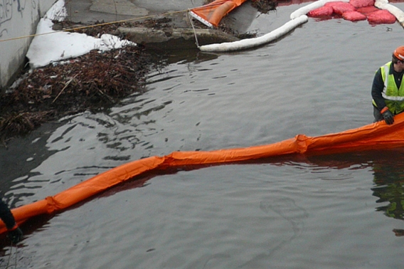 Mitchell-Airport_spill_2012